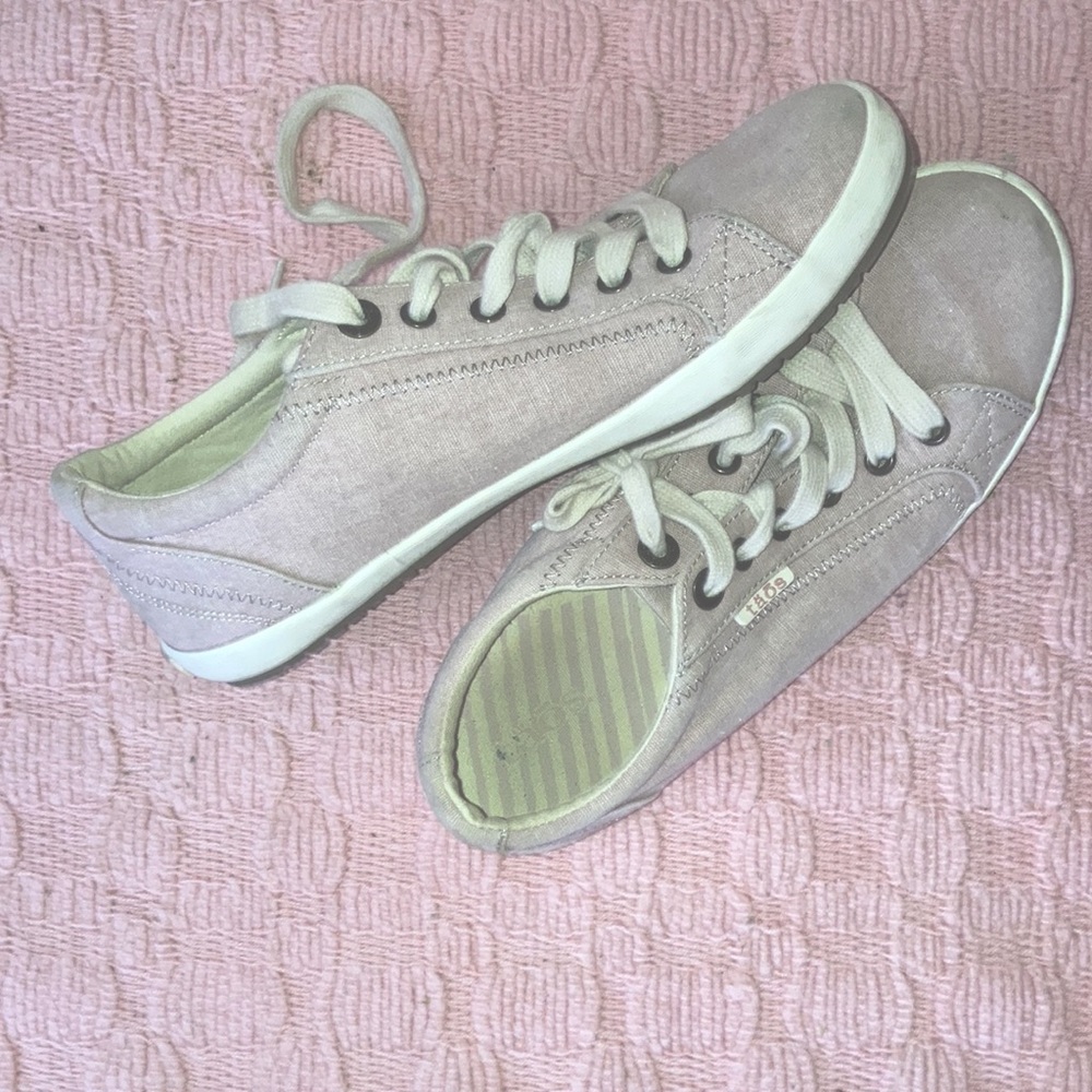 Mauve Tao Lace Up Tennis Shoes